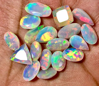 A Guide to the Kaleidoscopic World of Opals - LotsKarma