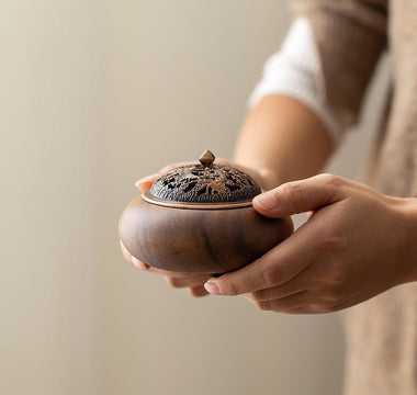 Exploring the Spiritual Elegance of Incense Burners and Making the Right Choice - LotsKarma